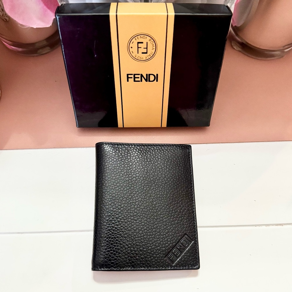New Men’s Fendi Black Leather Bi-Fold Wallet